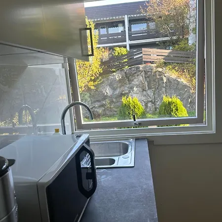 Quarto em Acomodações Particulares Cozy In Lutvann 2