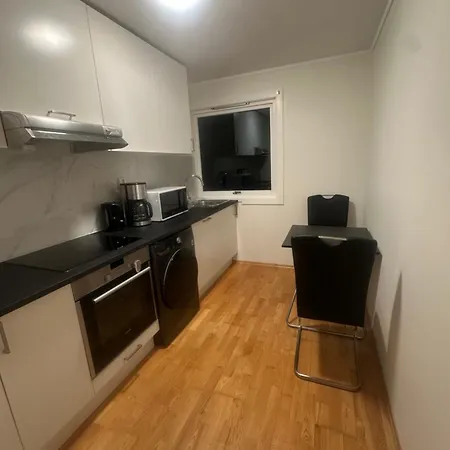 홈스테이 Cozy In Lutvann 2
